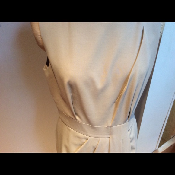 Dress - Picture 3 of 5